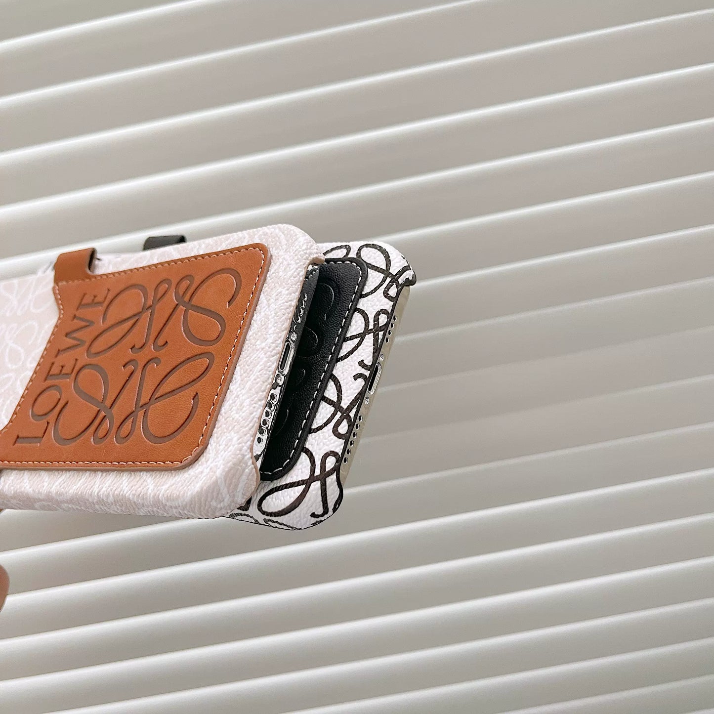 Leather Crossbody Lanyard for iPhone 15 Pro Max/14/13/12/11