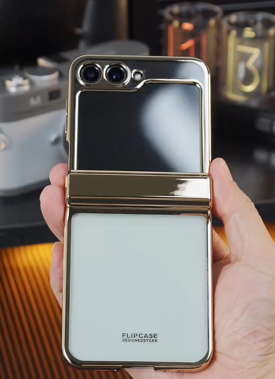 Magnetic Ring Holder Case — Outer Screen Protection & Matte Finish | Samsung Galaxy Z Flip 7