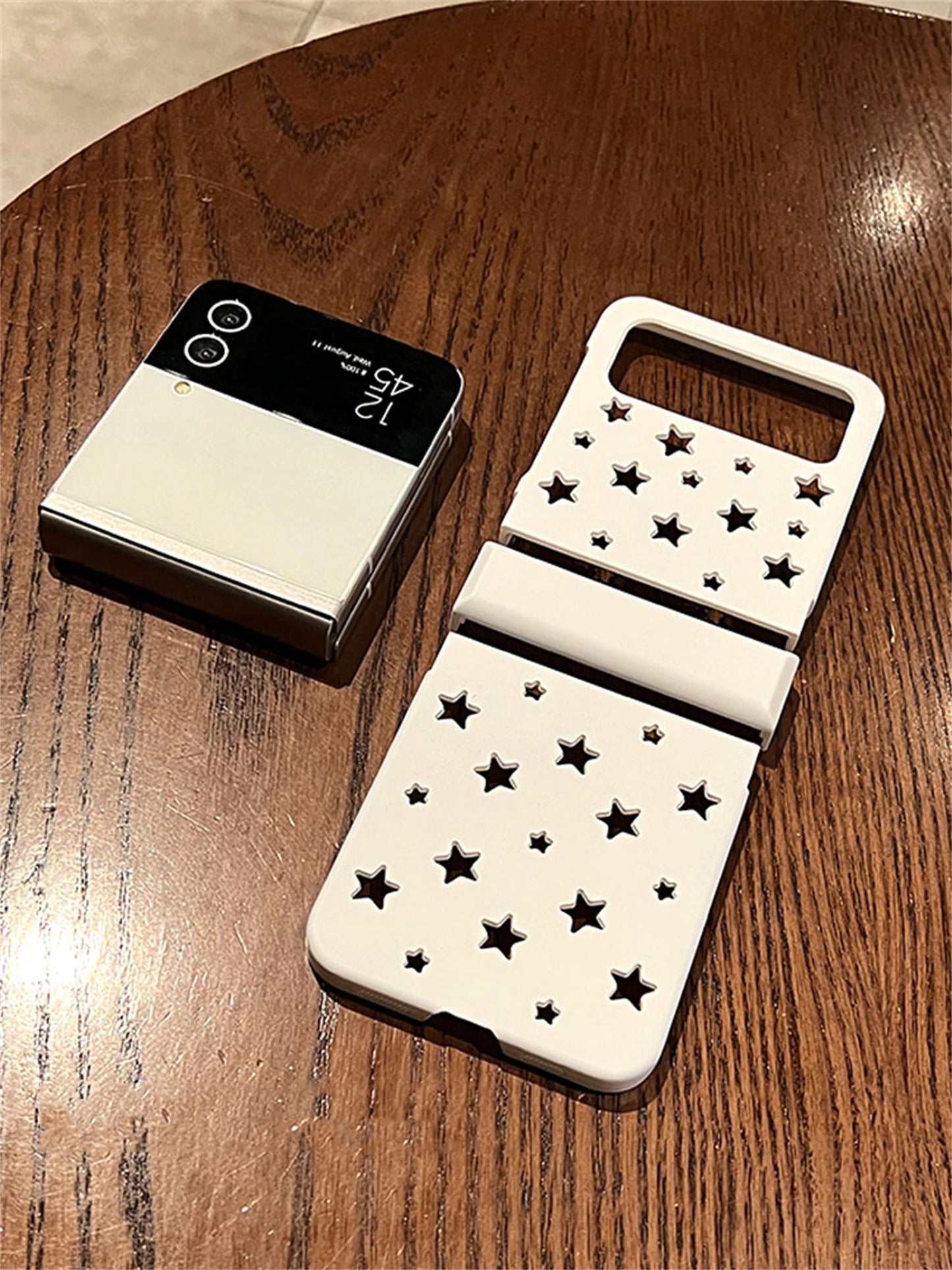 Korean Style Hollow Out Stars Phone Case for Galaxy Z Flip 4